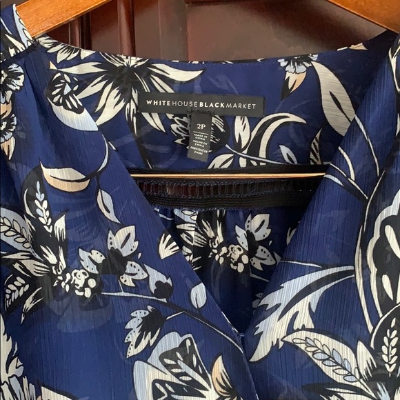 Lone sleeve blouse - Picture 2 of 4